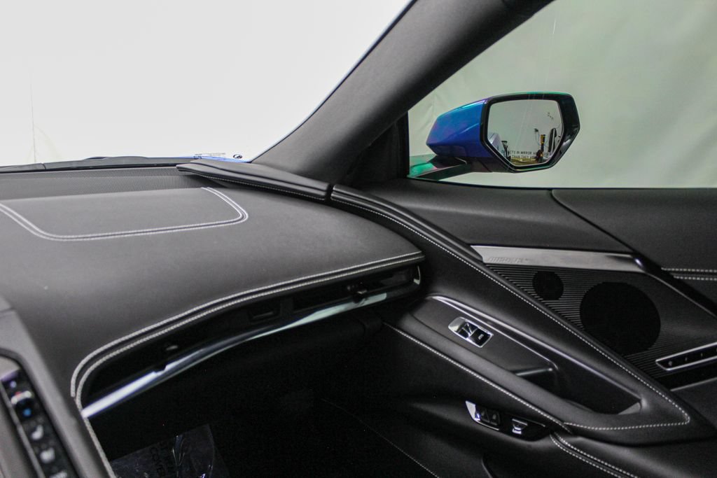 Used 2025 Chevrolet Corvette Stingray Preferred Cpe w/ Stealth Interior Trim Package RWD image 20