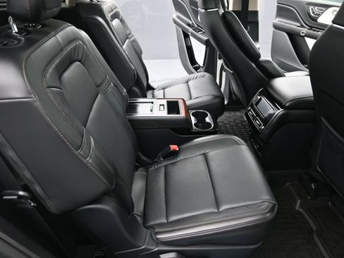 Used 2021 Lincoln Aviator Grand Touring w/ Equipment Group 302A image 15