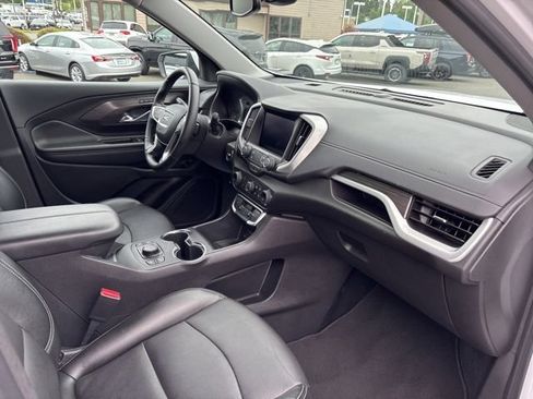 Used 2024 GMC Terrain SLT AWD/4WD image 44