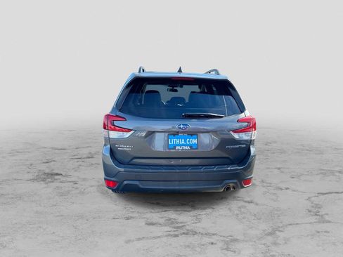 Used 2020 Subaru Forester Limited AWD/4WD image 7