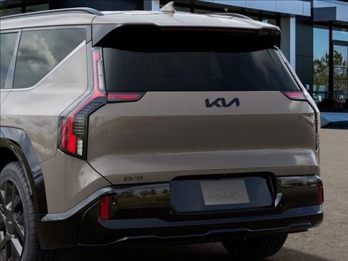 New 2026 Kia EV9 Land image 13