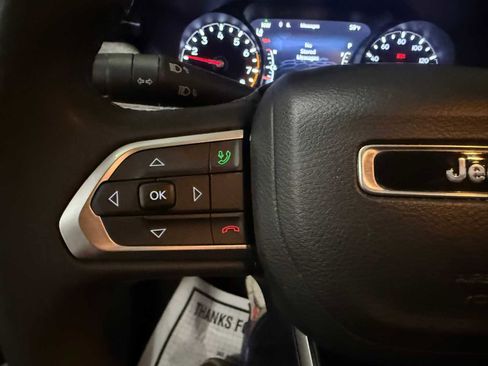 Certified 2023 Jeep Compass Latitude image 29