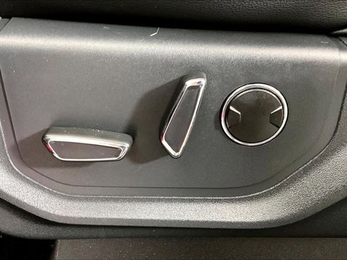 Used 2022 Ford Expedition Limited RWD image 28