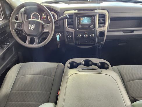 Used 2017 RAM 2500 Tradesman w/ Chrome Appearance Group image 15