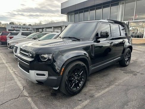 Used 2024 Land Rover Defender 110 S image 3