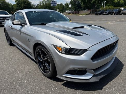 Used 2016 Ford Mustang GT Premium w/ Enhanced Security Package RWD image 4