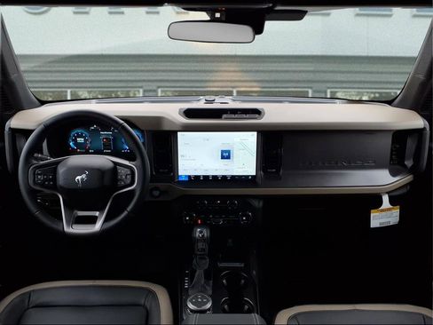 New 2025 Ford Bronco Big Bend image 10