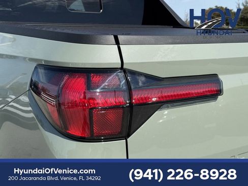 Used 2025 Hyundai Santa Cruz Limited image 10