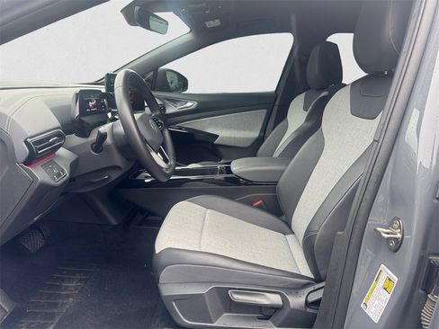 Certified 2023 Volkswagen ID.4 Pro image 9