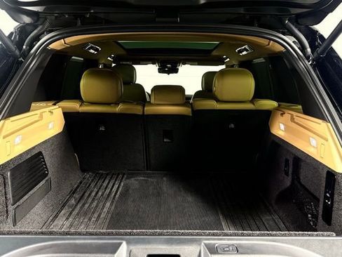 Used 2025 Land Rover Range Rover SE image 20