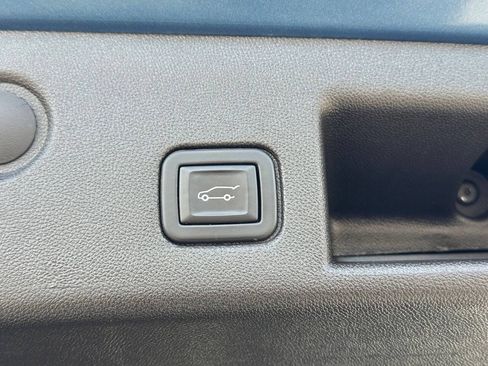 Used 2024 Chevrolet Equinox LT AWD/4WD image 8