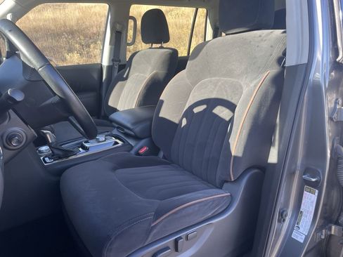 Used 2023 Nissan Armada S image 11