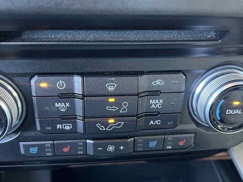 Used 2017 Ford F150 Lariat w/ Equipment Group 502A Luxury image 12