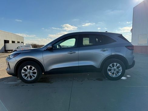 Used 2023 Ford Escape Active w/ Tech Pack #2 image 8