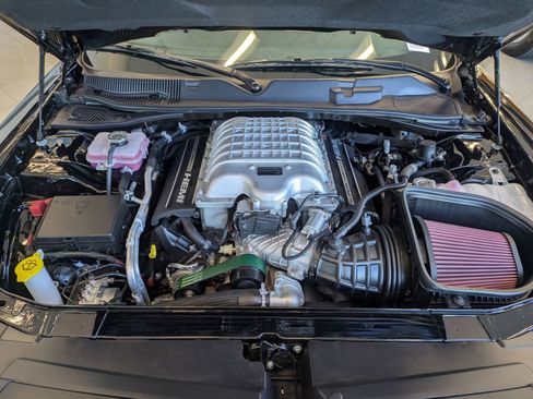 Used 2022 Dodge Challenger SRT Hellcat image 27