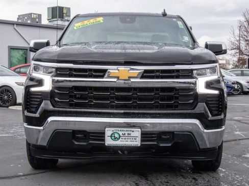 Used 2025 Chevrolet Silverado 1500 LT AWD/4WD image 2
