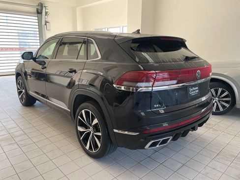Used 2024 Volkswagen Atlas Cross Sport SEL Premium R-Line image 2