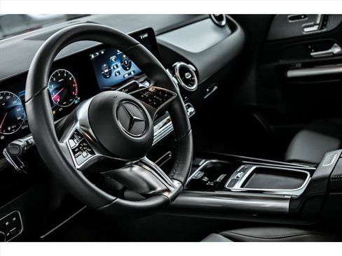 Certified 2026 Mercedes-Benz GLA 250 4MATIC image 9