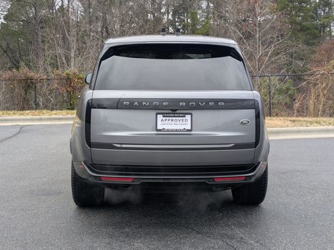 Used 2023 Land Rover Range Rover SE image 6