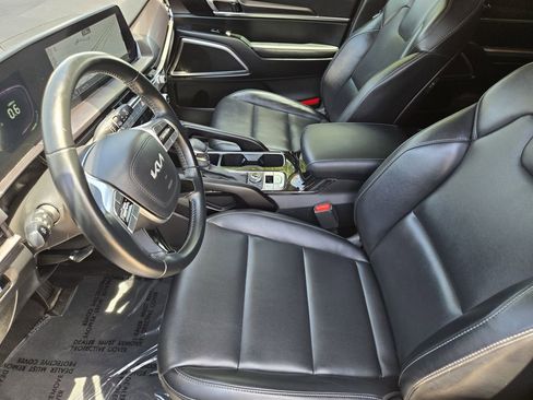 Certified 2025 Kia Telluride S AWD/4WD image 18