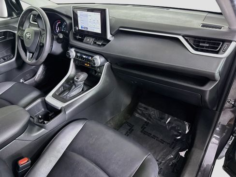 Used 2023 Toyota RAV4 XLE Premium FWD image 30