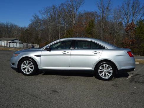 Used 2011 Ford Taurus SEL w/ 201A Rapid Spec Order Code image 6