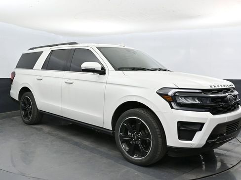 Used 2024 Ford Expedition Max Limited AWD/4WD image 1