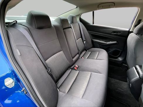 Used 2025 Nissan Altima 2.5 SV FWD image 20