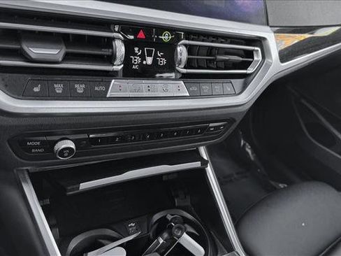 Used 2021 BMW 330i xDrive Sedan w/ Convenience Package image 17