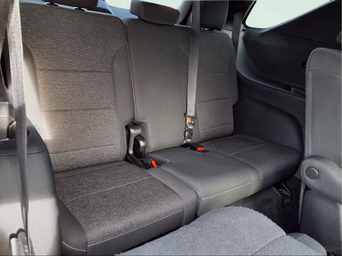 Used 2024 Chevrolet Traverse LT image 20