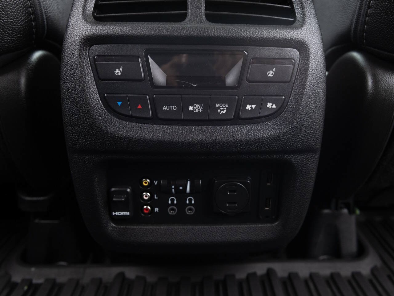 Used 2018 Honda Pilot Elite image 31