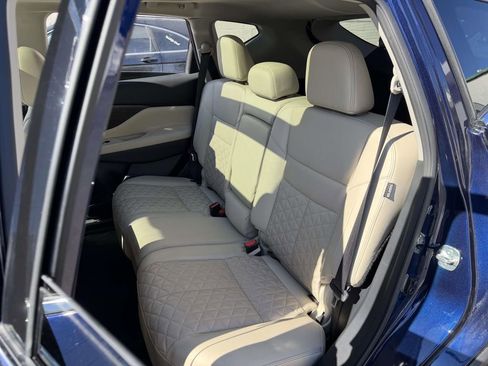 Used 2024 Nissan Murano Platinum w/ Cargo Package AWD/4WD image 26