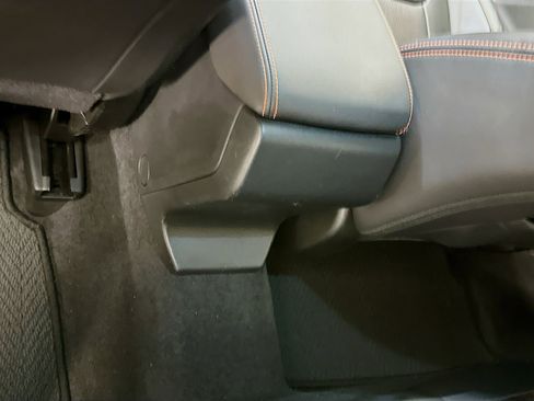 Used 2023 Subaru Crosstrek 2.5i Limited w/ Moonroof Package image 28