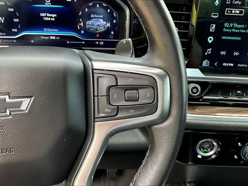 Used 2023 Chevrolet Silverado 1500 RST AWD/4WD image 13