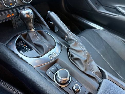 Used 2021 MAZDA MX-5 Miata RF Grand Touring RWD image 21