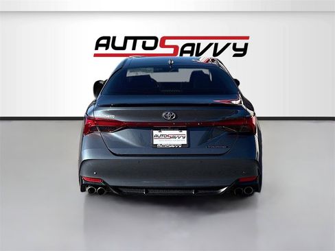 Used 2019 Toyota Avalon Touring image 6