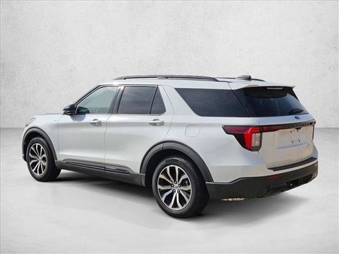 New 2025 Ford Explorer ST-Line image 2