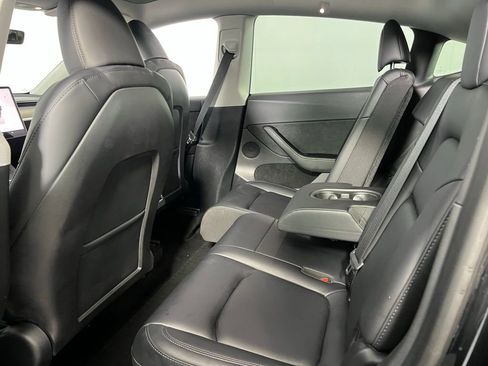 Used 2023 Tesla Model Y Long Range image 25