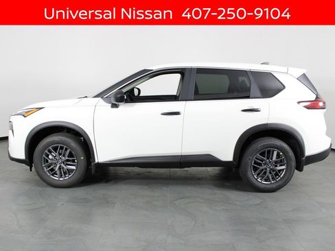 New 2026 Nissan Rogue S image 7