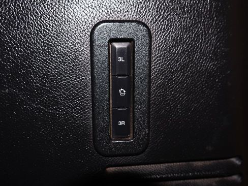 Used 2017 Lincoln Navigator L Select AWD/4WD image 39