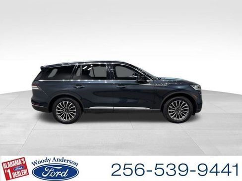Used 2022 Lincoln Aviator Reserve w/ Elements Package Plus image 5