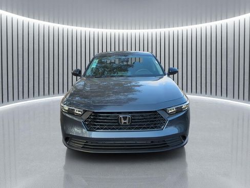 Used 2025 Honda Accord SE image 11