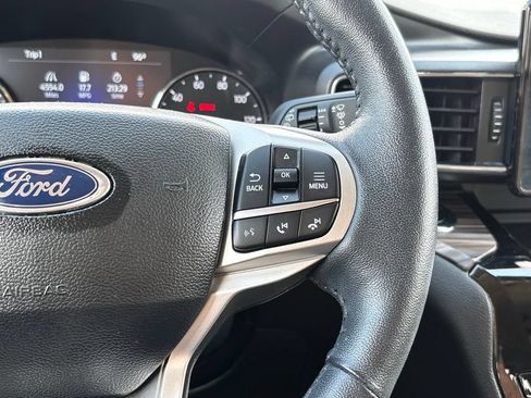 Used 2024 Ford Explorer Limited AWD/4WD image 19