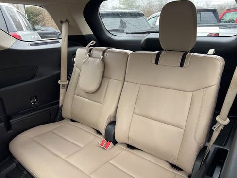 Used 2020 Ford Explorer XLT w/ Equipment Group 202A image 22