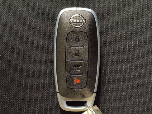 Used 2024 Nissan Sentra SV FWD image 32