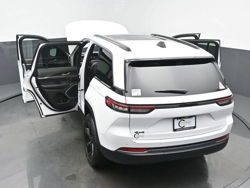 New 2026 Jeep Grand Cherokee Limited AWD/4WD image 62
