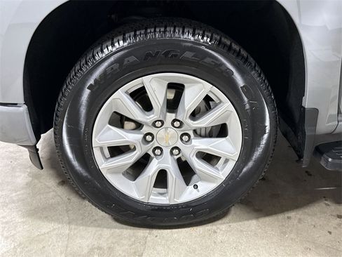 Used 2024 Chevrolet Silverado 1500 Custom image 25