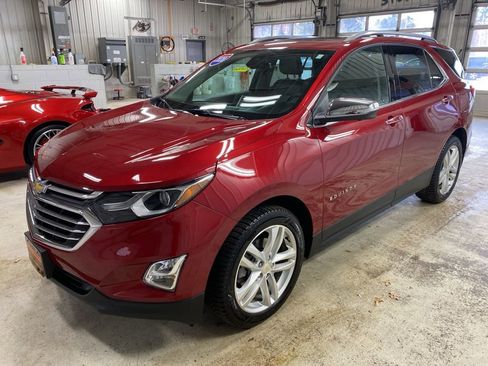 Used 2020 Chevrolet Equinox Premier AWD/4WD image 9