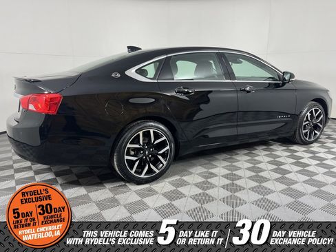 Certified 2016 Chevrolet Impala LT image 4