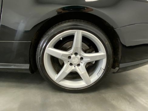 Used 2014 Mercedes-Benz SL 550 image 27